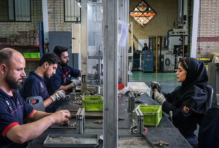 نقش کارگران در شرایط جنگ چیست؟