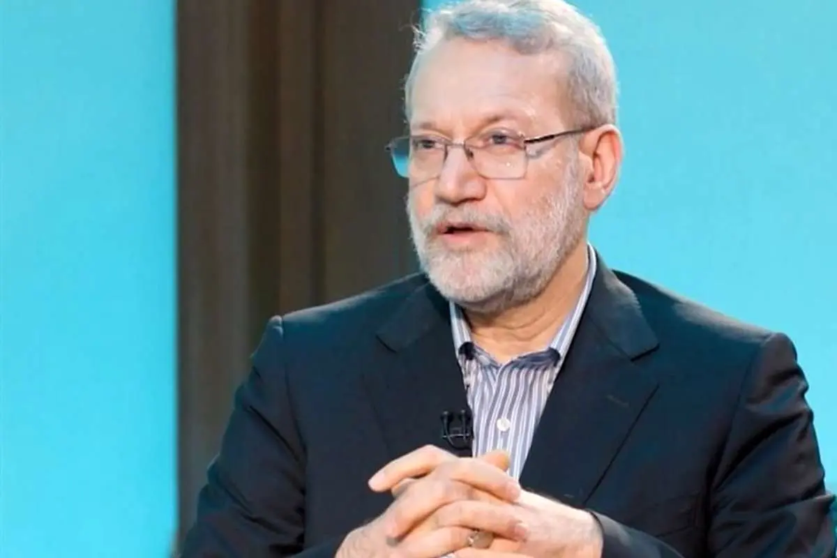 واکنش لاریجانی به ادعای مکرون مبنی بر بازگشایی تنگه هرمز