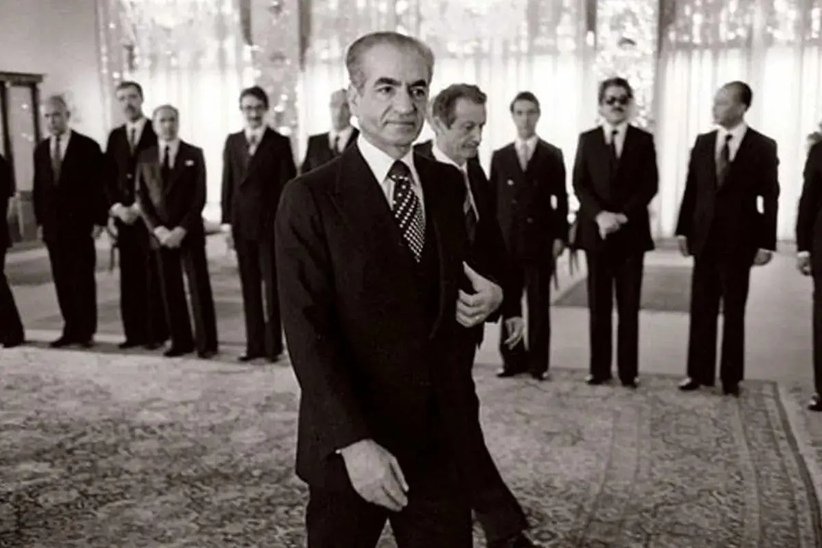 کسی با شاه معامله نکرد!