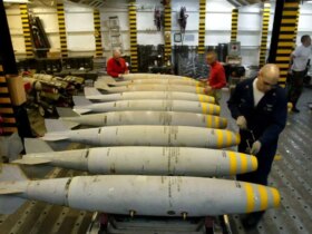 تصویری با استفاده از بمب منفجر نشده آمریکایی / مهمات قدیمی 9 تصویری با استفاده از بمب منفجر نشده آمریکایی / مهمات قدیمی