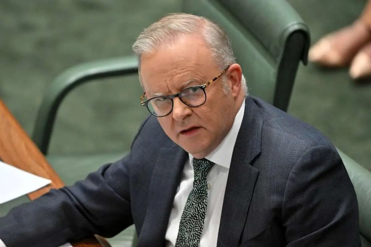 استرالیا از مردم می خواهد: با تراموا و اتوبوس به محل کار خود بروید