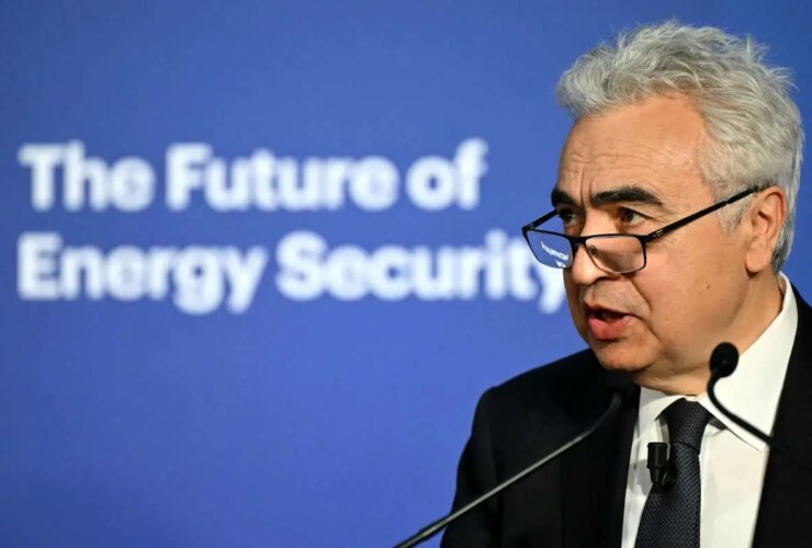 اثرات بستن تنگه هرمز بر اروپا 12 میلیون بشکه نفت استخراج شد 28 اثرات بستن تنگه هرمز بر اروپا 12 میلیون بشکه نفت استخراج شد