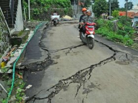 رانش زمین و ریزش جاده در شهری در ایتالیا