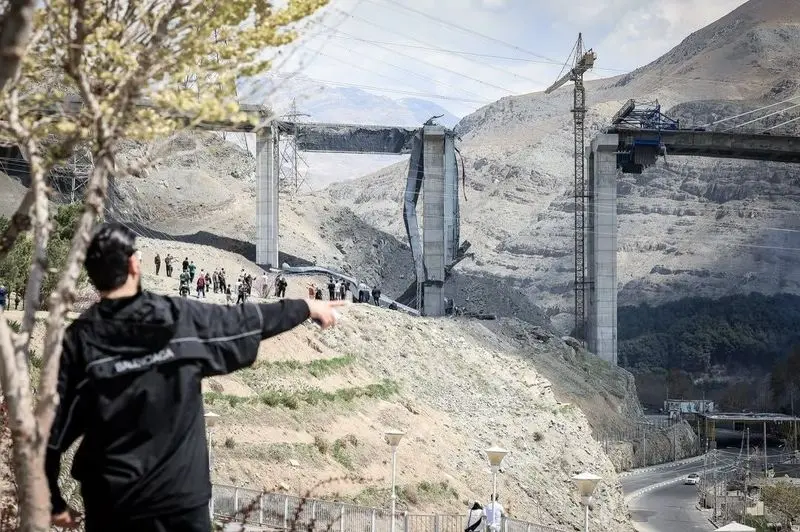 تصاویر: یک روز پس از حمله هوایی به پل B1 کرج 9 کرج 2