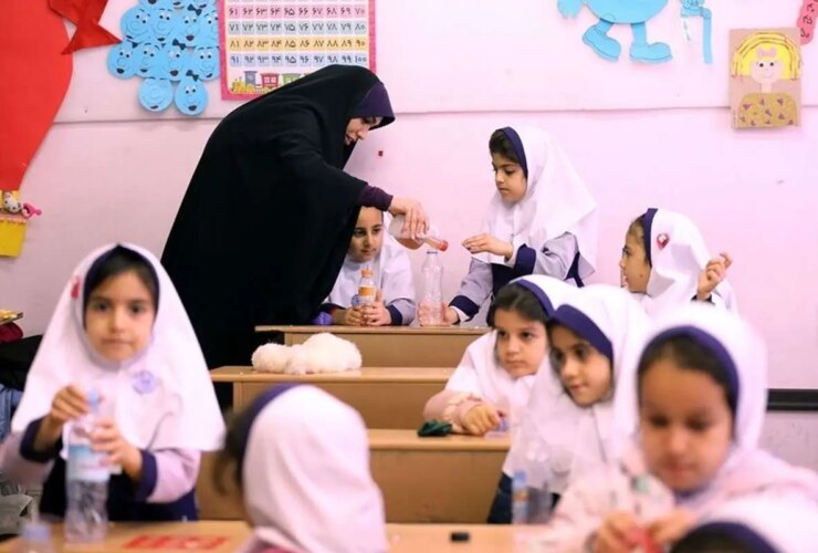 حداقل حقوق معلمان در سال 1405