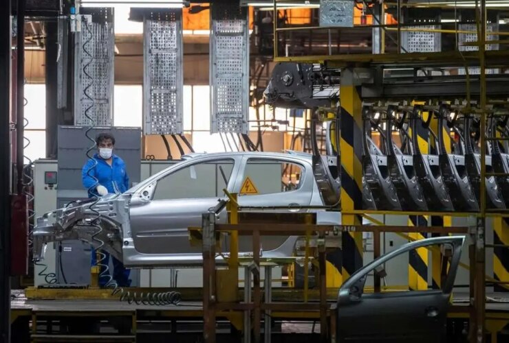 خطوط تولید خودروسازان تعطیل شد 20 خطوط تولید خودروسازان تعطیل شد