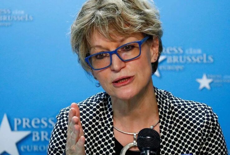 عفو بین الملل: تهدید ترامپ برای حمله به زیرساخت های ایران جنایت جنگی است