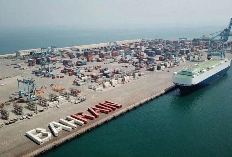 تعلیق فعالیت بندر اصلی بحرین