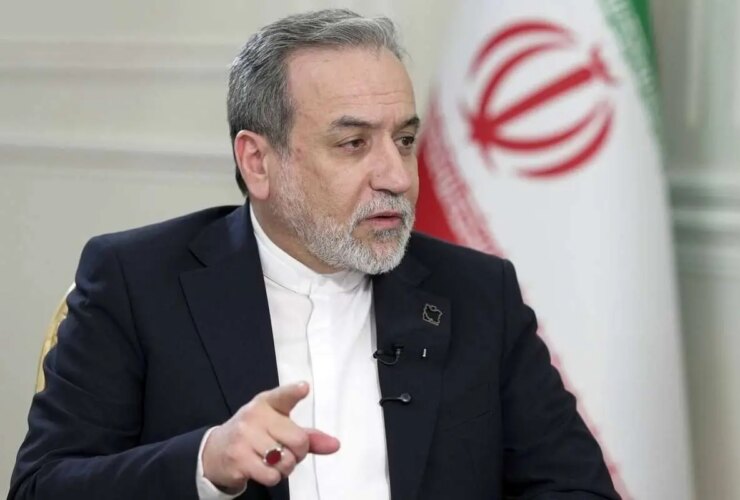 پیام عباس عراقچی: دو هفته تردد ایمن در تنگه هرمز با هماهنگی نیروهای ایرانی