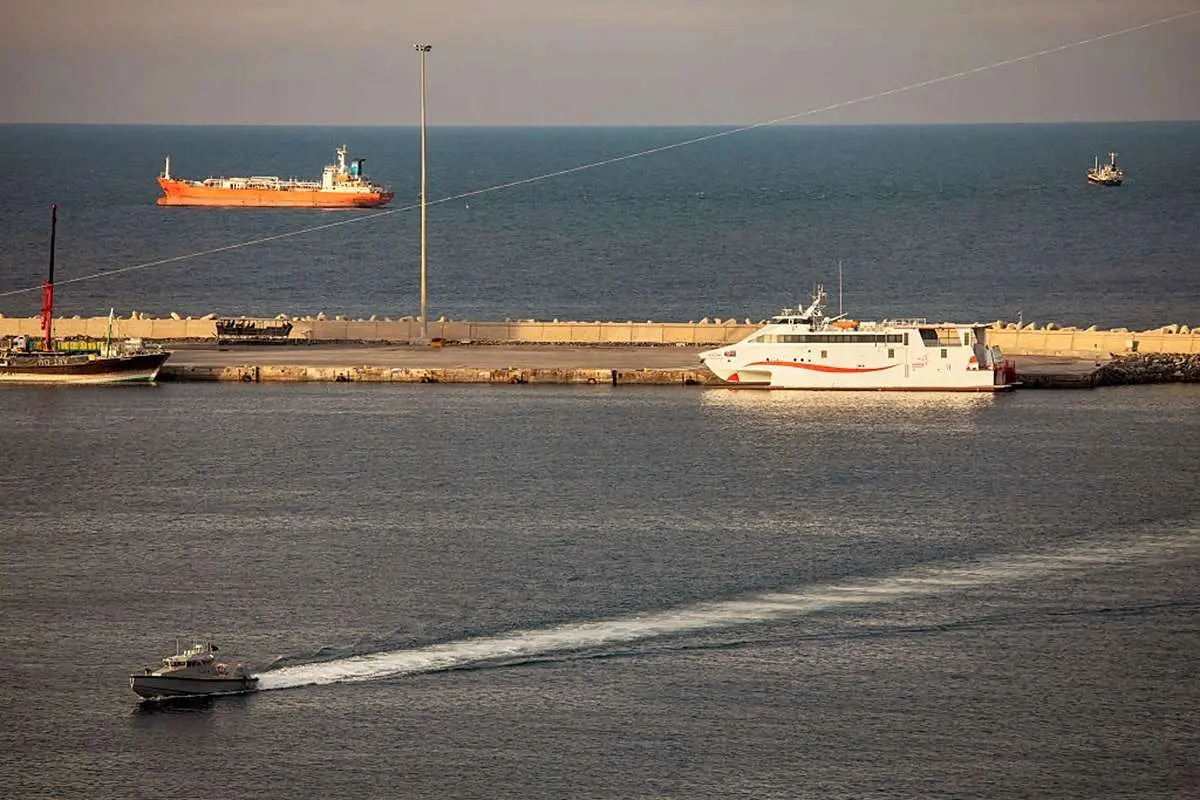 محدودیت در تنگه هرمز پس از حمله اسرائیل به لبنان