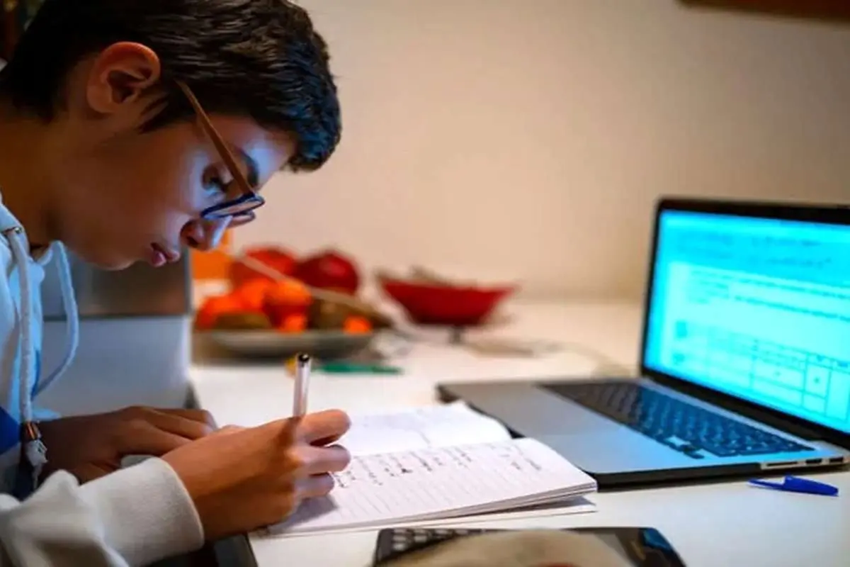 مدارس تا پایان سال تحصیلی مجازی شد 1 مدارس تا پایان سال تحصیلی مجازی شد