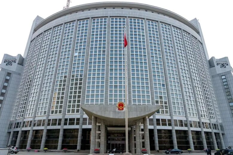 واکنش چین به تهدید ترامپ برای مسدود کردن بنادر ایران