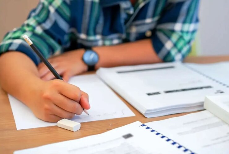 دانش آموزان پایه دوازدهم