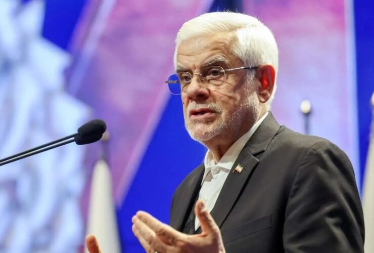 پیام توئیتری عارف به پاپ/درد ما گواه این است که از ارزش های انسانی محافظت می کنیم 22 پیام توئیتری عارف به پاپ/درد ما گواه این است که از ارزش های انسانی محافظت می کنیم