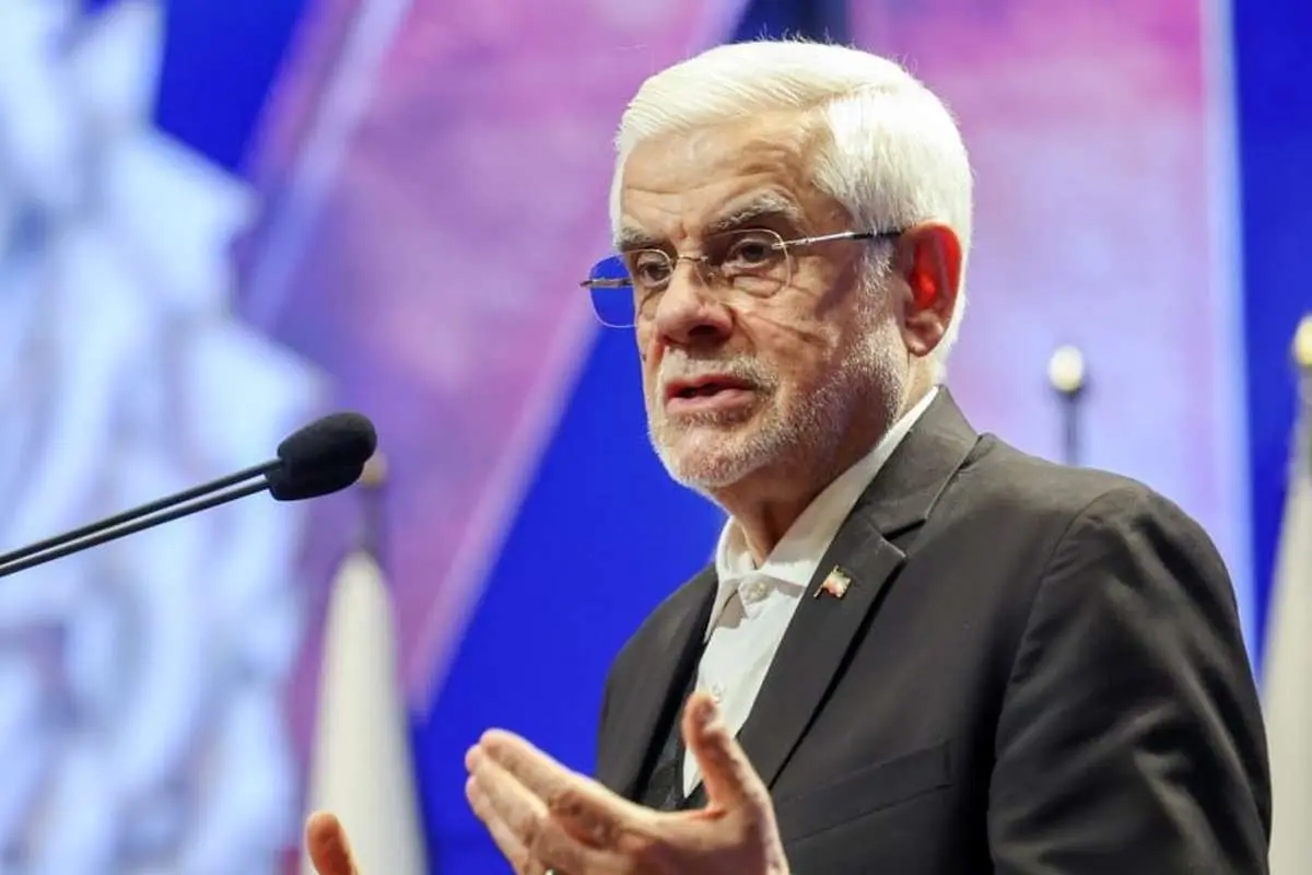 پیام توئیتری عارف به پاپ/درد ما گواه این است که از ارزش های انسانی محافظت می کنیم