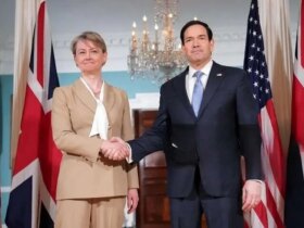 وزرای خارجه آمریکا و انگلیس درباره تنگه هرمز رایزنی کردند