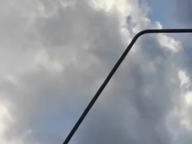 آسمان شمال اسرائیل پس از حمله موشکی ایران