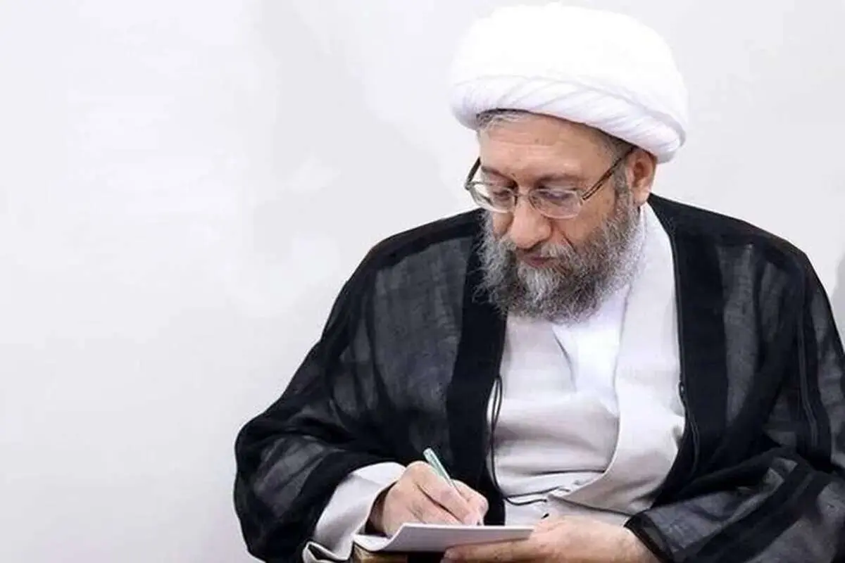 آملی لاریجانی: سرنوشت خود را به اسب بازنده گره نزنید