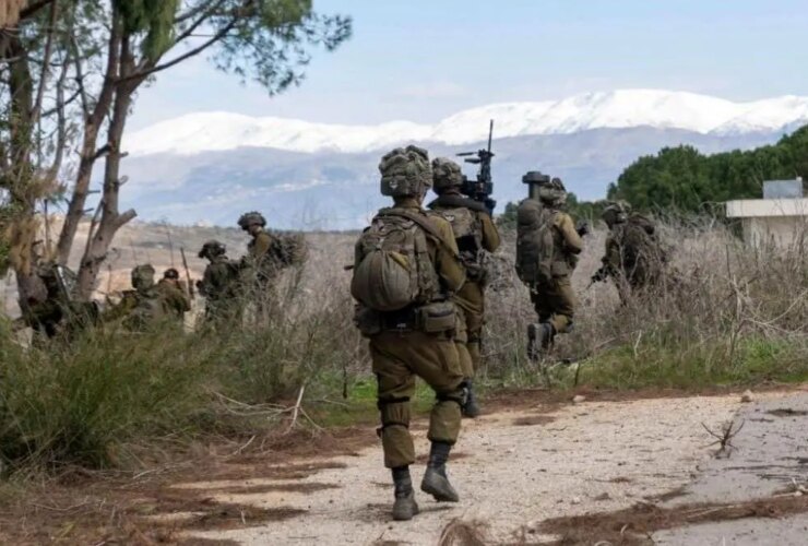 ارتش اسرائیل در تلاش است تا به منطقه «بنت جبیل» لبنان نفوذ کند.