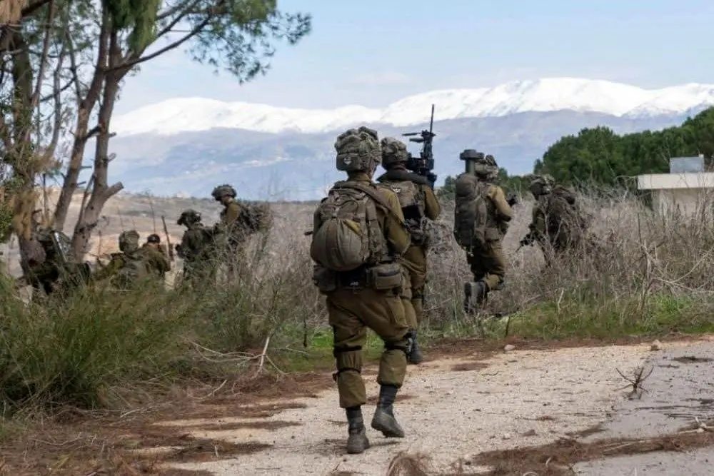 ارتش اسرائیل در تلاش است تا به منطقه «بنت جبیل» لبنان نفوذ کند.