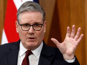 استارمر: آتش بس ایران و آمریکا خوب اما بسیار شکننده است 8 استارمر: آتش بس ایران و آمریکا خوب اما بسیار شکننده است