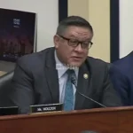 او در مورد Pulp Fiction به هاگست کنگره طعنه می زند