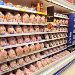 با ادامه جنگ ایران، احتمال کمبود مواد غذایی در انگلیس وجود دارد