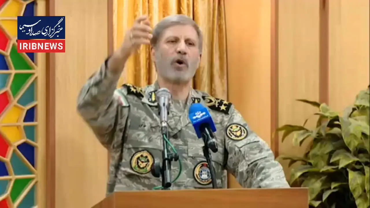 با تشکر از فرمانده کل ارتش برای حضور مردم در خیابان