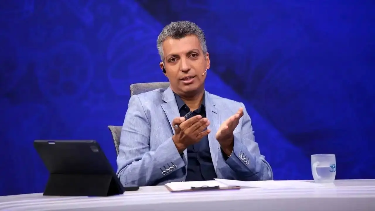 بازدید عادل فردوسی پور از دانشگاه شریف