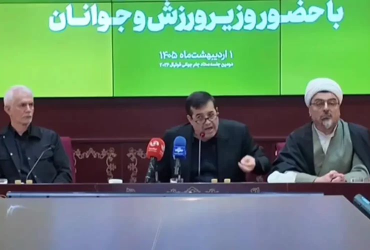 به اظهارات جنجالی وزیر ورزش نگاه کنید: مگر می شود حسادت نکنیم و بگوییم به جام جهانی می رویم؟!