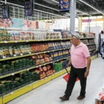 تاثیر جنگ بر خواربارفروشی ها، کافه ها و رستوران های شهر