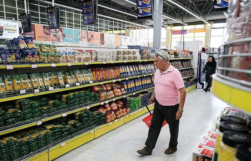 تاثیر جنگ بر خواربارفروشی ها، کافه ها و رستوران های شهر