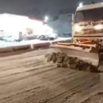 تصاویر برف روبی و نمک پاشی در محور کرج - کندوان