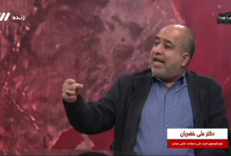 تمسخر خزریان به نماینده مجلس: عنوان خائن توهین به این شخص نیست