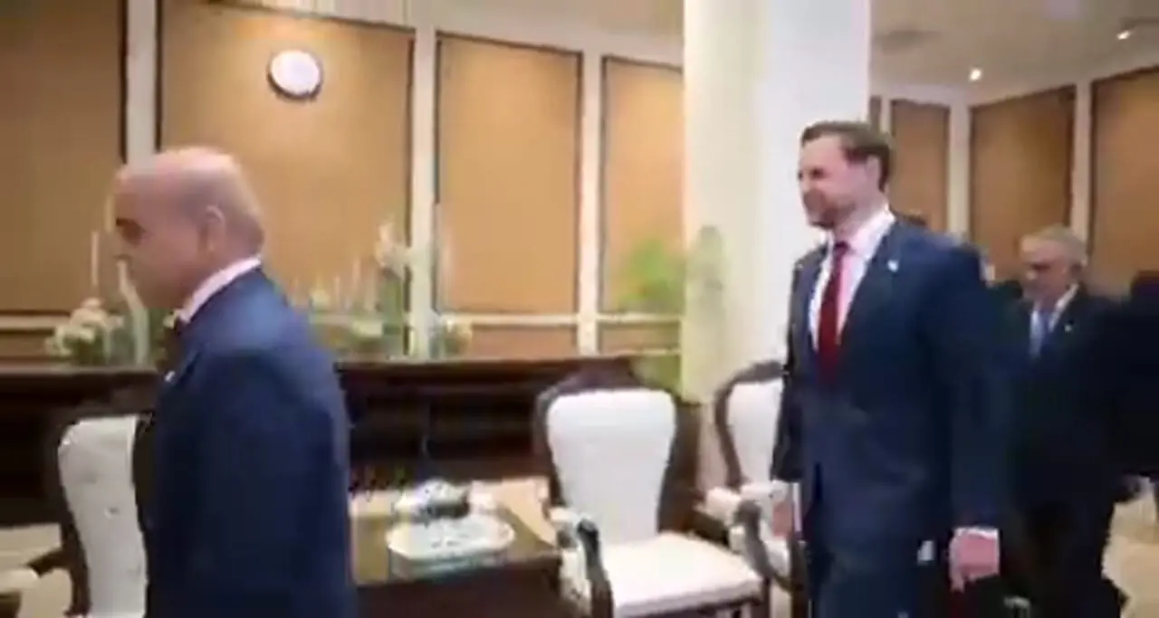 جزئیات دیدار جی دی ونس با نخست وزیر پاکستان