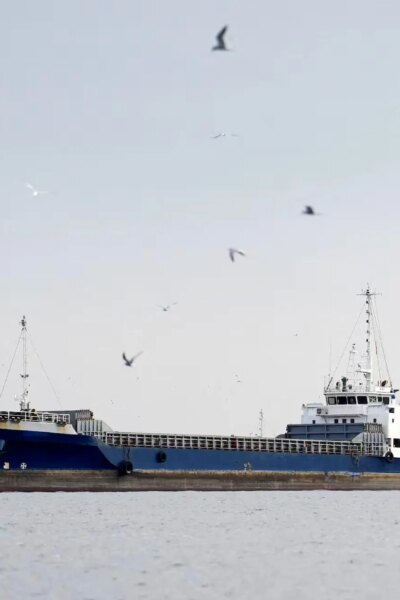 سفیر ایران: کشتی های هندی می توانند بدون محدودیت از تنگه هرمز عبور کنند