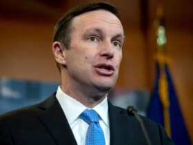 سناتور آمریکایی: ژنرال های اخراج شده ارتش مخالف طرح جنگی هاگست بودند