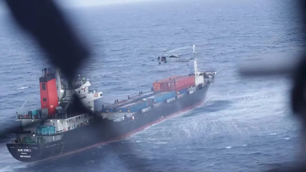 سنتکام یک کشتی باری را در دریای عرب متوقف کرد