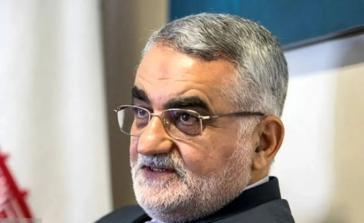 علاءالدین بروجردی: در جنگ 40 روزه همه پایگاه های آمریکا در منطقه را منهدم کردیم