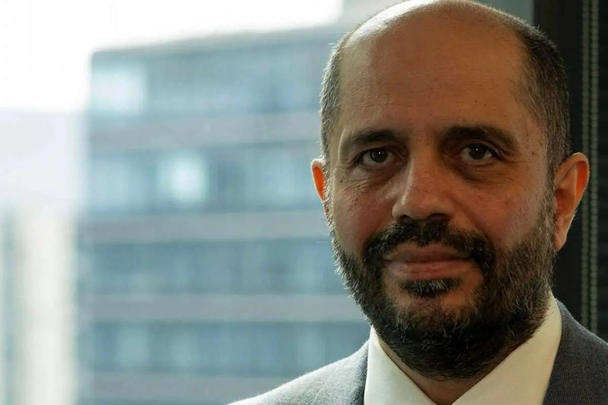 علی افشاری: 