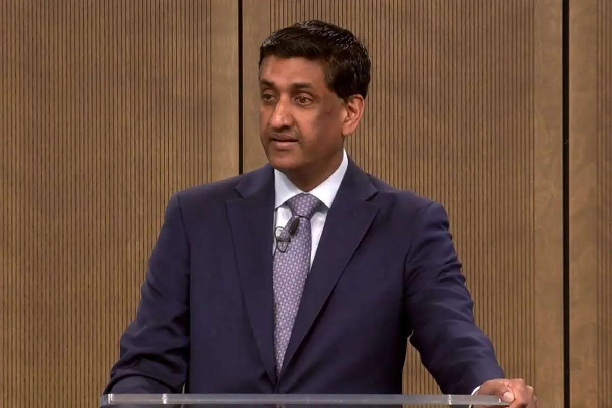 قانونگذار آمریکایی: باید فورا به جنگ علیه ایران پایان دهیم