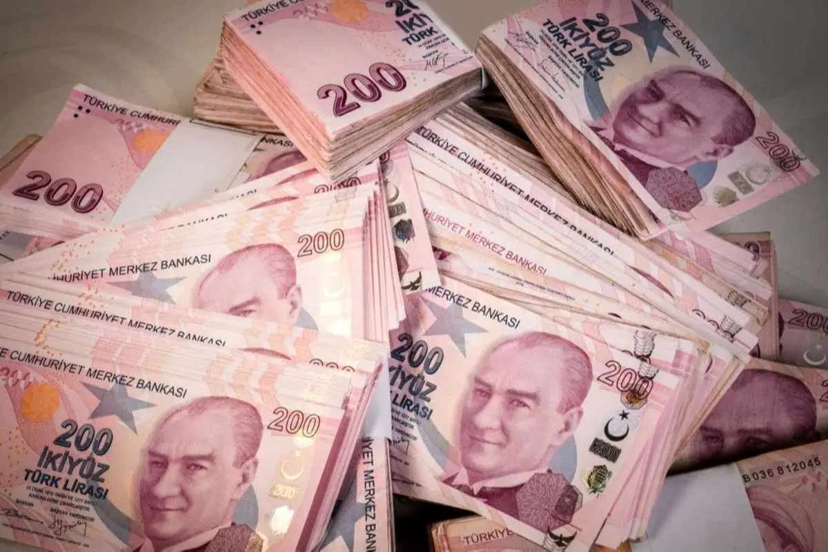 قیمت لیر ترکیه امروز پنجشنبه 10 اردیبهشت 1405 می باشد