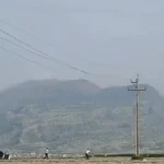 لحظه شلیک پلیس به سمت هلیکوپترهای جنگی آمریکایی