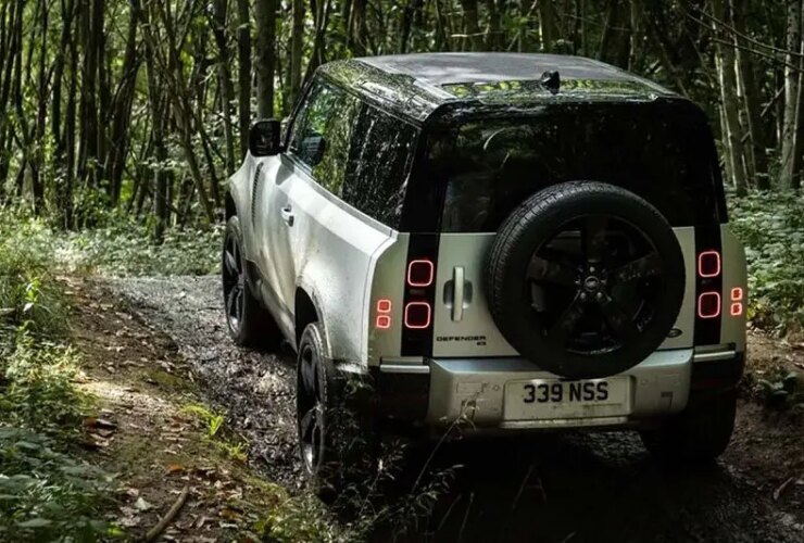 لندروور دیفندر 2026; بازگشت کینگ آفرود به ایران