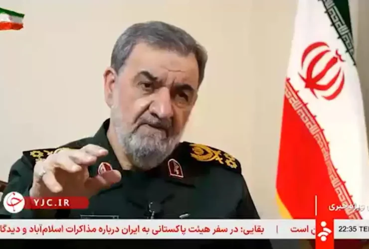 محسن رضایی: با آتش بس موافق نیستم/ همه کشتی ها را غرق می کنیم