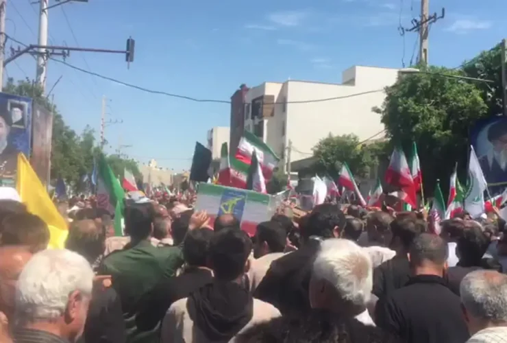 مراسم تشییع پیکر شهید علی رضا تنگسیری در بوشهر