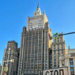 مسکو: آمریکا و اسرائیل از مذاکره برای عملیات زمینی علیه ایران استفاده می کنند