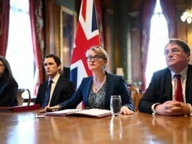 نشست لندن بدون حل فوری مسئله هرمز به پایان رسید