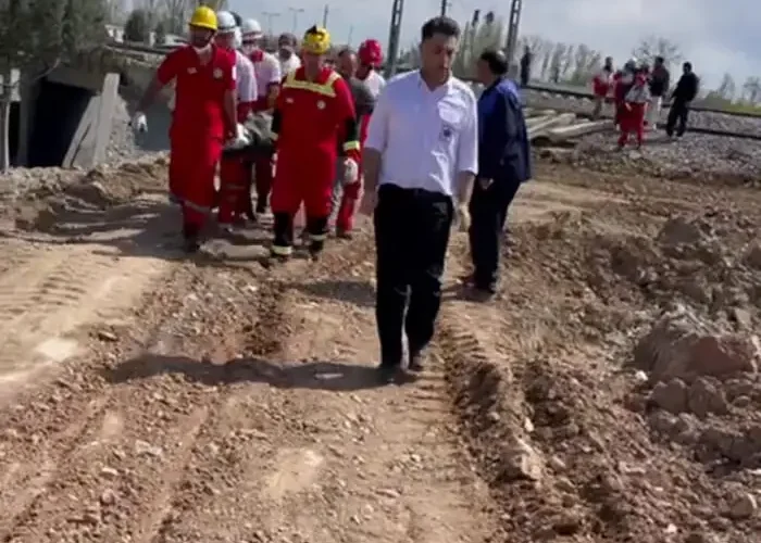 ویدئو؛ حمله هوایی به راه آهن کرج