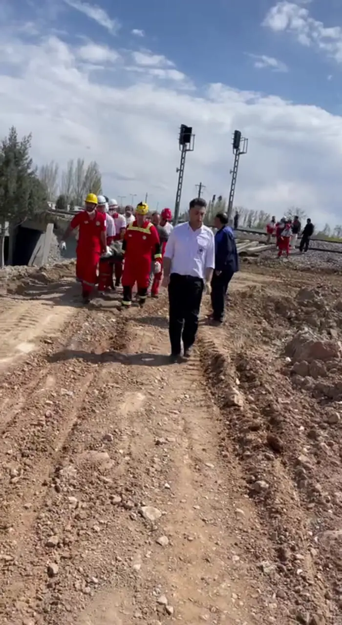 ویدئو؛ حمله هوایی به راه آهن کرج 1 ویدئو؛ حمله هوایی به راه آهن کرج